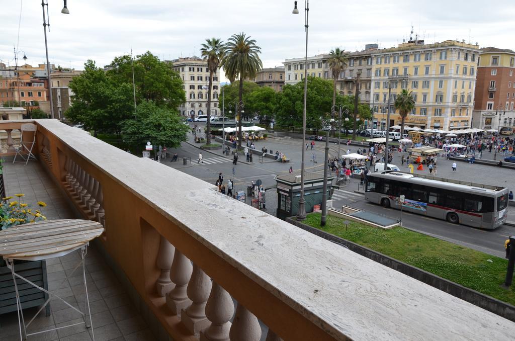 Un Caffe Sul Balcone 1 Apartment Rome Bilik gambar